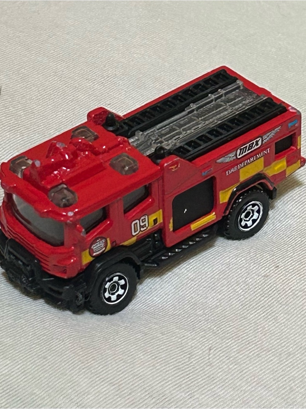 Matchbox Blaze Blitzer Red Fire Truck Engine #09 MBX Fire Department 1:64
